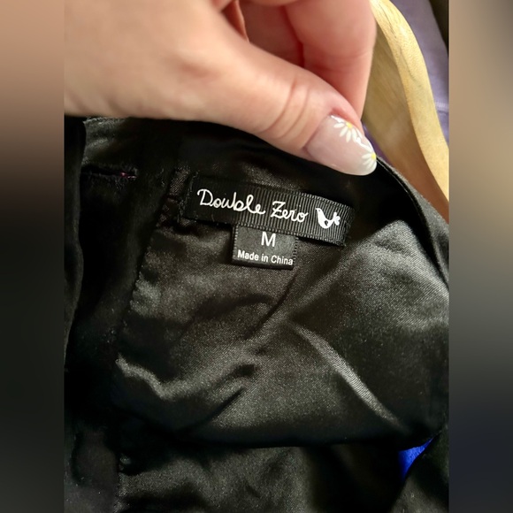 Double Zero Open Back Black Dress 👗 - Picture 3 of 3